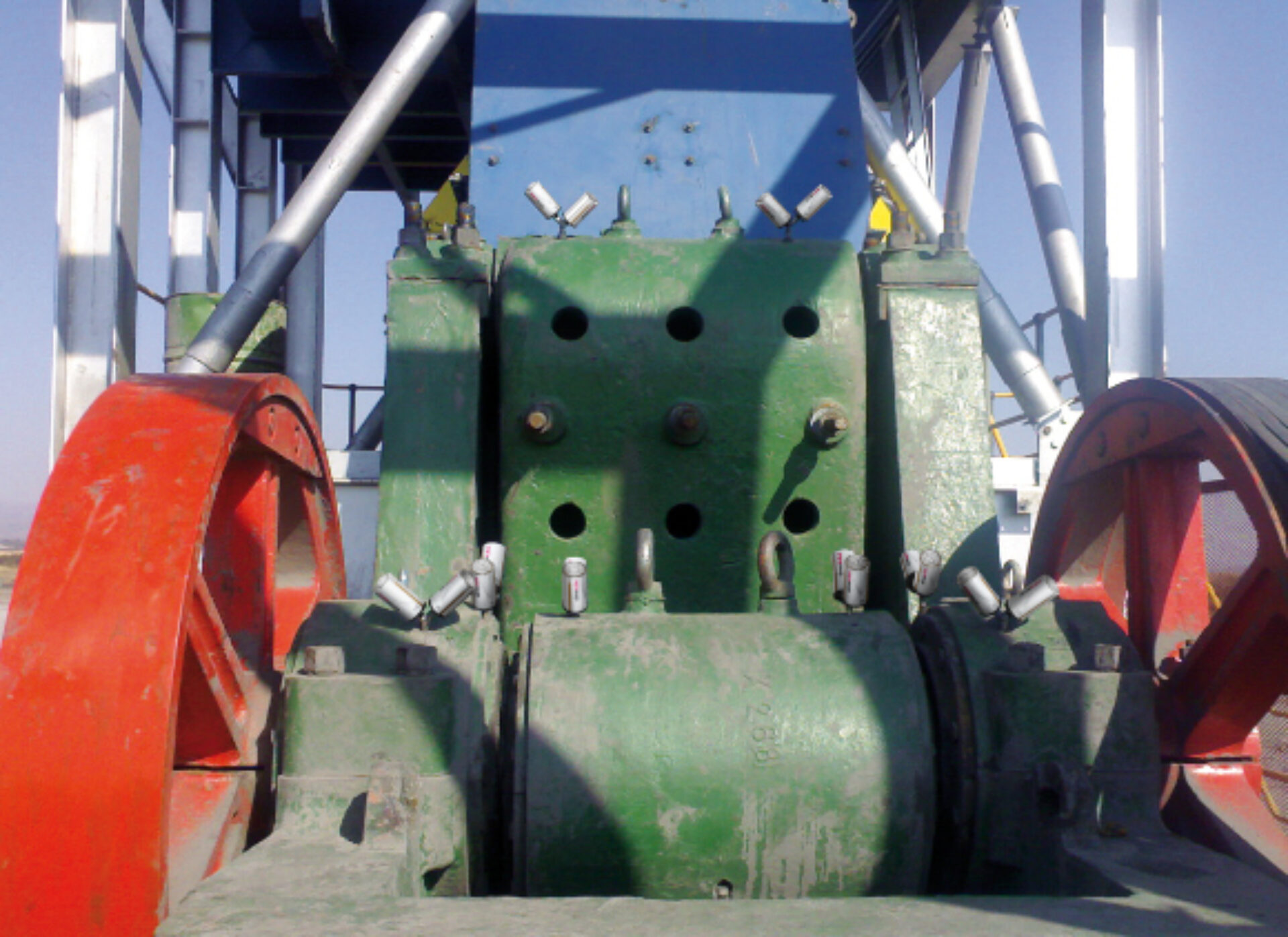 A crusher is lubricated with simalube